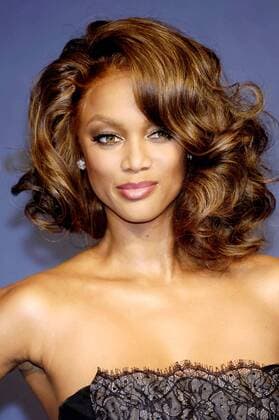 Apr. 28, 2006 - H0llywood, CALIFORNIA, USA - K47700VG.33RD ANNUAL DAYTIME EMMY AWARDS..KODAK THEATRE, HOLLYWOOD, CALIFORNIA..04-28-2006. Hakim 2006.TYRA BANKS - ZUMAg49_ 20060428_gaf_g49_436 Copyright: xHakimx