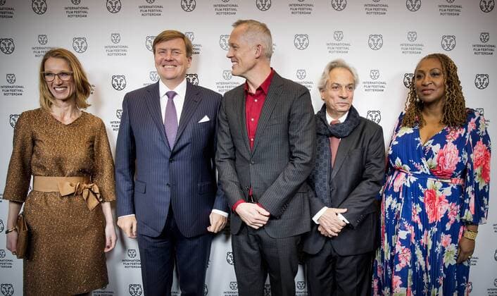 27-01-2017 Rotterdam King Willem-Alexander with Janneke Staarink, Bero Beyer, Gregory Elias and Lisa Cortes during the world premiere of Double Play at the International Film Festival Rotterdam ( IFFR) at the Oude Luxor theater in Rotterdam.  Copyright: ppex