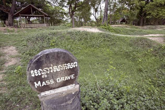 May 14, 2006; Phnom Penh, CAMBODIA; The Choeung Ek Memorial Center, a.k.a. the Killing Fields, near Phnom Penh, Cambodia is where thousands of the estimated 1.7 million Cambodians were killed by the Khmer Rouge between 1975-1979. Mandatory - ZUMAn22_ 20060514_nar_n22_265 Copyright: xDangxNgox