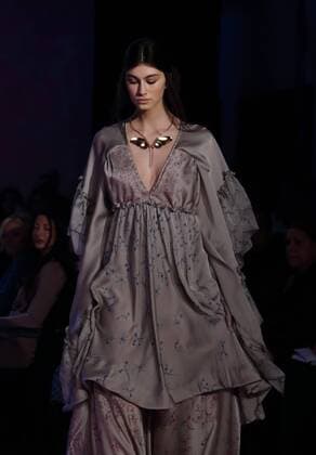 AltaRoma Fashion Week - Gattinoni Modenschau in Rom Jan 27, 2017 - Rome, Italy - Gattinoni Spr Sum 2017 at Altaroma fashion week in Roma. Rome Italy - ZUMAi15_ 20170127_zaf_i15_010 Copyright: xEvandroxInettix