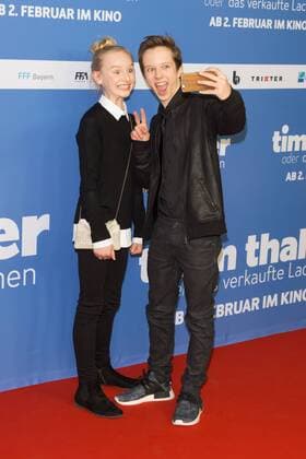 Jule Hermann und Arved Friese - Premiere des Kinofilms Timm Thaler oder das verkaufte Lachen im Zoo Palast Berlin am 29.01.2017. Premiere Timm Thaler oder das verkaufte Lachen
