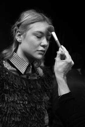 Fashion Week AltaRoma in Rom - Fotostory schwarz-weiß Jan 29, 2017 - Rome, Italy - Rome Fashion Week by AltaRoma AltaModa, last day with people, bloggers, guest, model, backstage and catwalk. Rome Italy - ZUMAi15_ 20170129_zaf_i15_032 Copyright: xEvandroxInettix