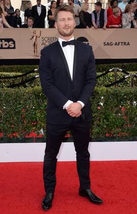 Actor Glen Powell arrives for the the 23rd annual SAG Awards held at the Shrine Auditorium in Los Angeles on January 29, 2017. The Screen Actors Guild Awards will be broadcast live on TNT and TBS.  LAP20170129030 JIMxRUYMEN