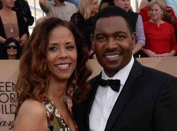 Actors Sondra Spriggs (L) and Mykelti Williamson arrive for the the 23rd annual SAG Awards held at the Shrine Auditorium in Los Angeles on January 29, 2017. The Screen Actors Guild Awards will be broadcast live on TNT and TBS.  LAP20170129059 JIMxRUYMEN