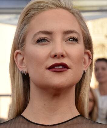 Actress Kate Hudson arrives for the the 23rd annual SAG Awards held at the Shrine Auditorium in Los Angeles on January 29, 2017. The Screen Actors Guild Awards will be broadcast live on TNT and TBS.  LAP20170129136 JIMxRUYMEN