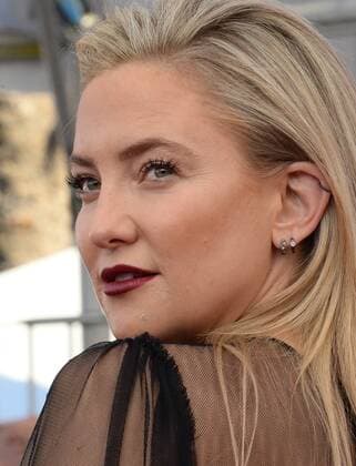 Actress Kate Hudson arrives for the the 23rd annual SAG Awards held at the Shrine Auditorium in Los Angeles on January 29, 2017. The Screen Actors Guild Awards will be broadcast live on TNT and TBS.  LAP20170129144 JIMxRUYMEN