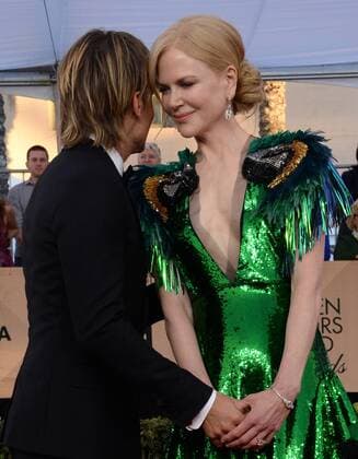 Musician Keith Urban (L) and actress Nicole Kidman arrive for the the 23rd annual SAG Awards held at the Shrine Auditorium in Los Angeles on January 29, 2017. The Screen Actors Guild Awards will be broadcast live on TNT and TBS.  LAP20170129167 JIMxRUYMEN