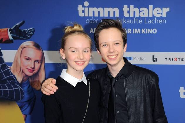 Jule Hermann, Arved Friese Ankunft, roter Teppich zur Kinderfilm Premiere Timm Thaler im Zoo Palast in Berlin, am 29.01.2016