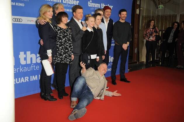 Nadja Uhl, Justus von Donanyi, Jule Hermann, Charly Huebner, Arved Friese, Axel Prahl, Oliver Berben, v.l.n.r. Ankunft, roter Teppich zur Kinderfilm Premiere Timm Thaler im Zoo Palast in Berlin, am 29.01.2016