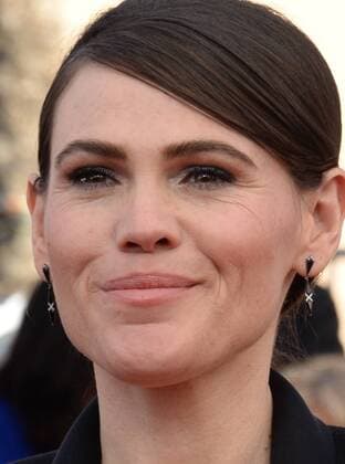 Actress Clea DuVall arrives for the the 23rd annual SAG Awards held at the Shrine Auditorium in Los Angeles on January 29, 2017. The Screen Actors Guild Awards will be broadcast live on TNT and TBS.  LAP20170129448 JIMxRUYMEN