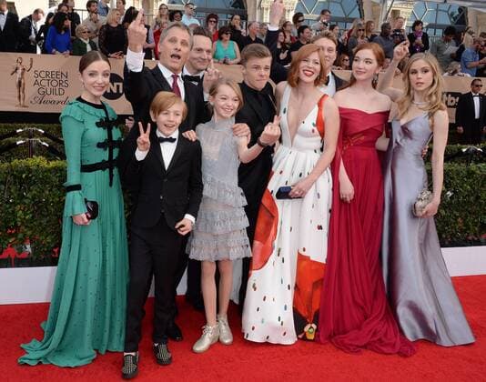 (L-R) Actors Samantha Isler, Viggo Mortensen, Matt Ross (back), Shree Crooks (front), Nicholas Hamilton (back), Charlie Shotwell (front), Trin Miller, George MacKay, Annalise Basso, and Erin Moriarty arrive for the the 23rd annual SAG Awards held at the Shrine Auditorium in Los Angeles on January 29, 2017. The Screen Actors Guild Awards will be broadcast live on TNT and TBS. LAP20170129497 JIMxRUYMEN