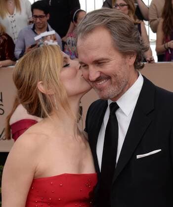 Actress Cara Buono (L) and Peter Thum arrive for the the 23rd annual SAG Awards held at the Shrine Auditorium in Los Angeles on January 29, 2017. The Screen Actors Guild Awards will be broadcast live on TNT and TBS.  LAP20170129505 JIMxRUYMEN
