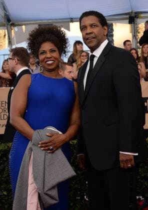 SAG Awards in Los Angeles - Preisverleihung Actors Pauletta Washington (L) and Denzel Washington arrive for the the 23rd annual SAG Awards held at the Shrine Auditorium in Los Angeles on January 29, 2017. The Screen Actors Guild Awards will be broadcast live on TNT and TBS.  LAP20170129583 JIMxRUYMEN