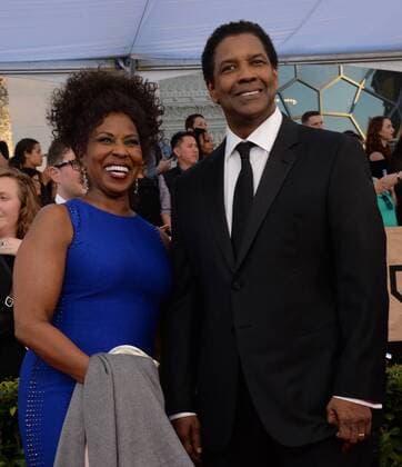 SAG Awards in Los Angeles - Preisverleihung Actors Pauletta Washington (L) and Denzel Washington arrive for the the 23rd annual SAG Awards held at the Shrine Auditorium in Los Angeles on January 29, 2017. The Screen Actors Guild Awards will be broadcast live on TNT and TBS.  LAP20170129584 JIMxRUYMEN