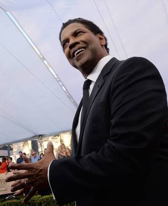 Actor Denzel Washington arrives for the the 23rd annual SAG Awards held at the Shrine Auditorium in Los Angeles on January 29, 2017. The Screen Actors Guild Awards will be broadcast live on TNT and TBS.  LAP201701293013 JIMxRUYMEN