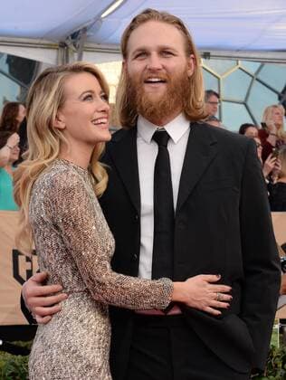 Actors Sanne Hamers (L) and Wyatt Russell arrive for the the 23rd annual SAG Awards held at the Shrine Auditorium in Los Angeles on January 29, 2017. The Screen Actors Guild Awards will be broadcast live on TNT and TBS.  LAP20170129756 JIMxRUYMEN