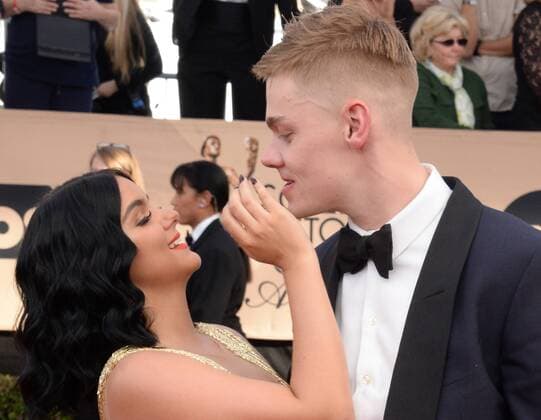 Actors Ariel Winter (L) and Levi Meaden arrive for the 23rd annual SAG Awards held at the Shrine Auditorium in Los Angeles on January 29, 2017. The Screen Actors Guild Awards will be broadcast live on TNT and TBS.  LAP20170129770 JIMxRUYMEN