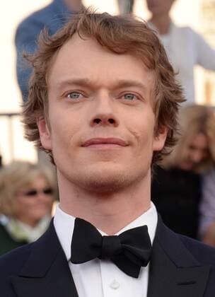Actor Alfie Allen arrives for the 23rd annual SAG Awards held at the Shrine Auditorium in Los Angeles on January 29, 2017. The Screen Actors Guild Awards will be broadcast live on TNT and TBS.  LAP20170129803 JIMxRUYMEN
