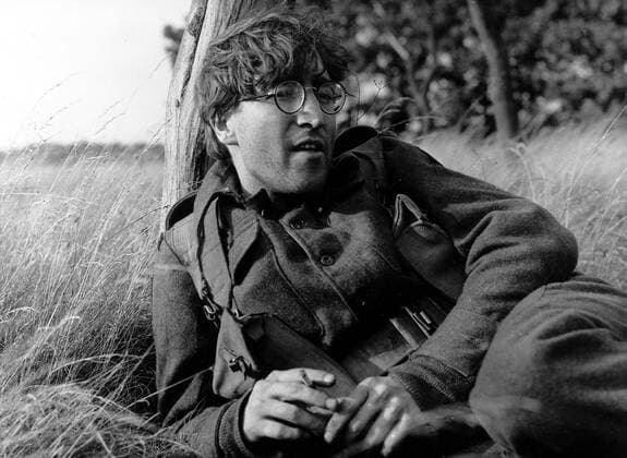 Dec 08, 2005; Celle, GERMANY; Today marks the 25th anniversary of the death of JOHN WINSTON LENNON. He was born on Oct. 9th, 1940 in Liverpool and was best known as a singer, songwriter, poet and guitarist for The Beatles. He is recognized as one of the greatest musical icons of the 20th century. On the evening of Dec. 8th, 1980, in New York City, deranged fan Mark David Chapman shot Lennon 4 times in the back and shoulder. Despite extensive resuscitative efforts, Lennon died of shock and blood loss at the age of 40. PICTURED: (Sep 08, 1966; Celle, GERMANY) Acto Composer Director JOHN LENNON (1940-1980) as soldier Grip Weld in the film How I Won The War. Mandatory - ZUMAz05_ 20051208_sim_z05_433 Copyright: xKeystonexPressx
