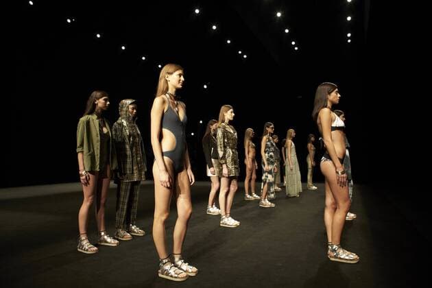 Bilder des Tages Models take to the catwalk with the creations of fashion label TCN during the 080 Barcelona Fashion Week held in Barcelona, Catalonia, Spain on 30 January 2017. The 080 Barcelona Fashion Week runs from 30 January to 03 February. 080 BARCELONA FASHION WEEK !ACHTUNG: NUR REDAKTIONELLE NUTZUNG!  20170130-636214052729490509