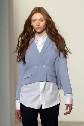 A model takes the catwalk wearing designs by Honduran designer Carlos Campos during the Men s Fashion Week, in New York, USA, 31 January 2017. Men s Fashion Week in New York !ACHTUNG: NUR REDAKTIONELLE NUTZUNG!  SHM115 20170201-636215145068363285
