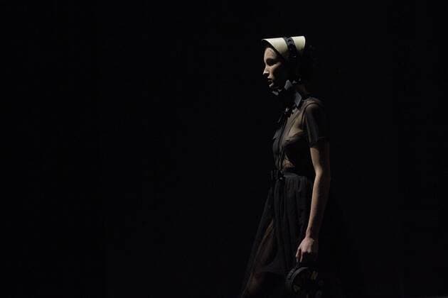 A model takes to the catwalk with the creations of fashion designer Antonio Miro during the 080 Barcelona Fashion Week held in Barcelona, Catalonia, Spain on 01 February 2017. The 080 Barcelona Fashion Week runs from 30 January to 03 February. 080 BARCELONA FASHION WEEK !ACHTUNG: NUR REDAKTIONELLE NUTZUNG!  20170201-636215665737189631