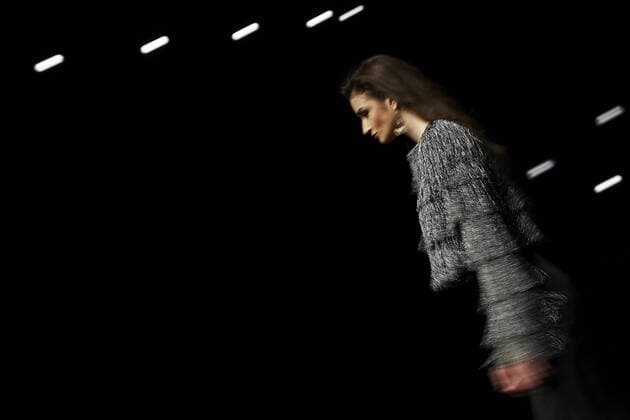 A model takes to the catwalk with the creations of fashion designer Ze Garcia during the 080 Barcelona Fashion Week held in Barcelona, Catalonia, Spain on 01 February 2017. The 080 Barcelona Fashion Week runs from 30 January to 03 February. 080 BARCELONA FASHION WEEK !ACHTUNG: NUR REDAKTIONELLE NUTZUNG!  20170201-636215762790118436