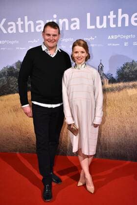 Devid Striesow und Karoline Schuch bei der Premiere vom ARD Event-Movie Katharina Luther am 1.02.2017 in Berlin Katharina Luther Premiere in Berlin, 2017 