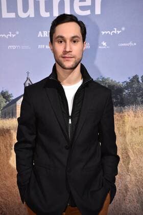 Ludwig Trepte bei der Premiere vom ARD Event-Movie Katharina Luther am 1.02.2017 in Berlin Katharina Luther (ARD) Premiere in Berlin, 2017 