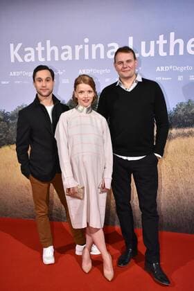 Themen der Woche Ludwig Trepte, Karoline Schuch und Devid Striesow bei der Premiere vom ARD Event-Movie Katharina Luther am 1.02.2017 in Berlin Katharina Luther Premiere in Berlin, 2017 