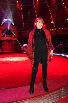 Viktoria Brams 2. Winterpremiere Circus Krone Kronebau Manege Muenchen 01.02..2017
