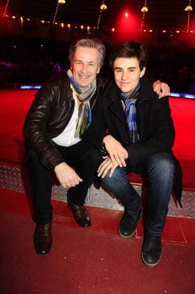 Timothy Peach mit Sohn Nelson 2. Winterpremiere Circus Krone Kronebau Manege Muenchen 01.02..2017