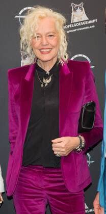 Ellen von Unwerth - Opel Kalender Vernissage Georgia & Grumpy - Not impressed by Wonderland in Berlin am 01.02.2017. Opel Kalender Vernissage Georgia & Grumpy Not impressed by Wonderland