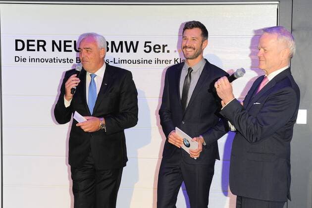 Hans-Reiner Schroeder, Jochen Schropp, Philipp von Sahr Exclusive Premiere des neuen BMW 540i Limousine im BMW Haus am Kurfuestendamm in Berlin am 01.02.2017