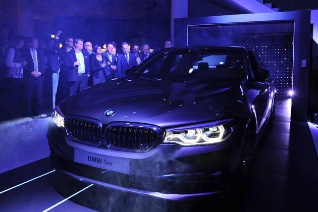 Die neue 5.er BMW Limousine Exclusive Premiere des neuen BMW 540i Limousine im BMW Haus am Kurfuestendamm in Berlin am 01.02.2017