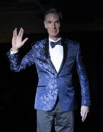 USA: The Blue Jacket Fashion Show Bill Nye in Nick Graham dress walks runway for the blue jacket fashon show in support for prostate cancer awarness during New York Fashion week at Pier 59  LevxRadin