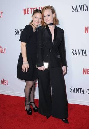 February 1, 2017 - Hollywood, CA, United States - 01 February 2017 - Hollywood, California - Drew Barrymore, Liv Newson. Premiere Of Netflix s Santa Clarita Diet held at ArcLight Cinemas Cinerama Dome. Photo Credit: AdMedia Hollywood United States - ZUMAa123 20170201_zaa_a123_038 Copyright: xBirdiexThompsonx