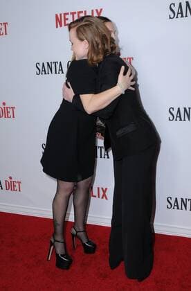 February 1, 2017 - Hollywood, CA, United States - 01 February 2017 - Hollywood, California - Drew Barrymore, Liv Newson. Premiere Of Netflix s Santa Clarita Diet held at ArcLight Cinemas Cinerama Dome. Photo Credit: AdMedia Hollywood United States - ZUMAa123 20170201_zaa_a123_043 Copyright: xBirdiexThompsonx