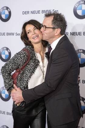 Gerit Kling mit Partner Wolfram Becker bei der exklusiven BMW 5er Premiere im BMW Haus am Kurfürstendamm. Berlin, 01.02.2017 Foto:xF.xKernx xFuturexImage
