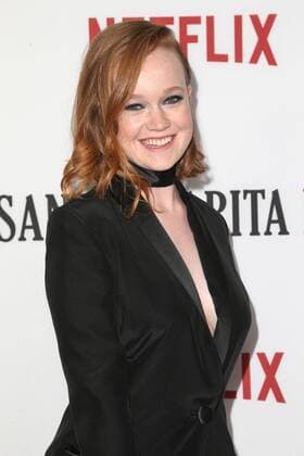 Liv Hewson bei der Santa Clarita Diet (Netflix) Serien Premiere am 1.02.2017 in Los Angeles Netflix s Santa Clarita Diet TV Series Los Angeles Premiere, 2017 