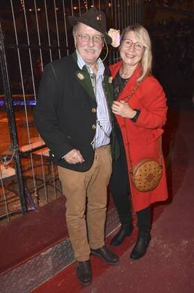 Wolfgang M. Prinz mit Begleitung bei der Premiere der 2. Winterspielzeit 2017 des Circus Krone im Kronebau. München, 01.02.2017 Foto:xP.xSchönbergerx xFuturexImage