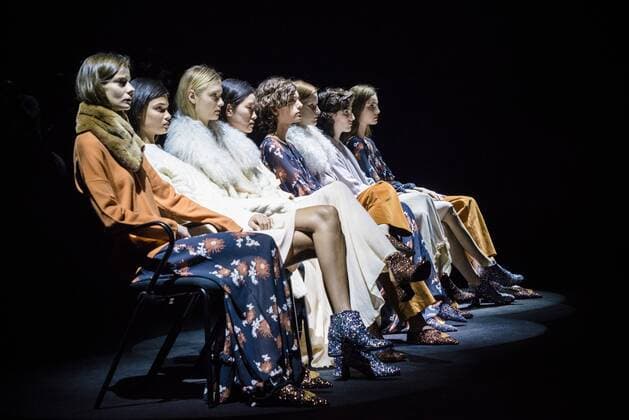 Themen der Woche Bilder des Tages 080 Barcelona Fashion Week - Lebor Gabala Modenschau February 2, 2017 - Barcelona, Catalonia, Spain - A model walks the runway at the Lebor Gabala fashion show presenting the new Autumn Winter 2017 collection during 080 Barcelona Fashion Week Barcelona Spain - ZUMAo105 20170202_zap_o105_177 Copyright: xMatthiasxOesterlex
