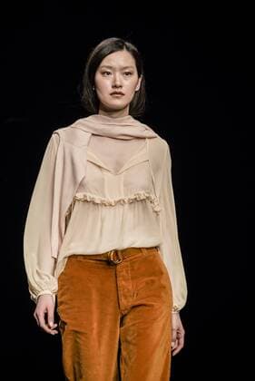 080 Barcelona Fashion Week - Lebor Gabala Modenschau February 2, 2017 - Barcelona, Catalonia, Spain - A model walks the runway at the Lebor Gabala fashion show presenting the new Autumn Winter 2017 collection during 080 Barcelona Fashion Week Barcelona Spain - ZUMAo105 20170202_zap_o105_188 Copyright: xMatthiasxOesterlex