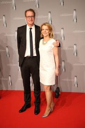Florian König und seine Ehefrau Christina bei der Verleihung Deutscher Fernsehpreis am 02.02.17 in Düsseldorf Deutscher Fernsehpreis Verleihung 2017 in Duesseldorf 