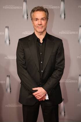 Hannes Jaenicke bei der Verleihung Deutscher Fernsehpreis am 02.02.17 in Düsseldorf Deutscher Fernsehpreis Verleihung 2017 in Duesseldorf 