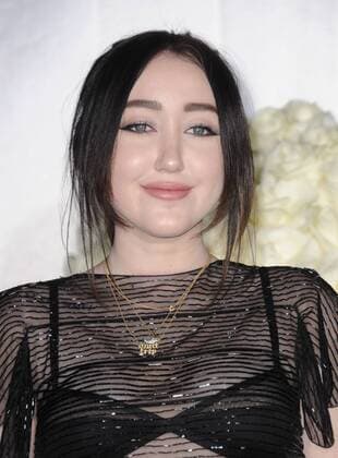 February 2, 2017 - Hollywood, California, U.S. - Noah Cyrus. attends the Los Angeles Premiere of Fifty Shades Darker held at the Theater at Ace Hotel in Los Angeles, California on February 2, 2017. 2017. Hollywood U.S. - ZUMAl86_ 20170202_zaf_l86_054 Copyright: xDavexLongendykex