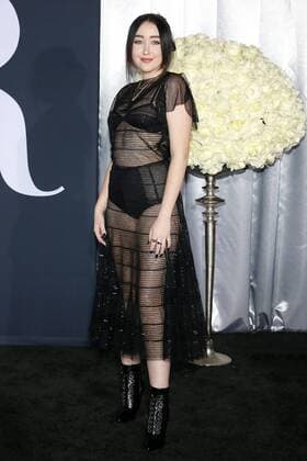 Noah Cyrus bei der Fifty Shades Darker Film Premiere am 2.02.2017 in Los Angeles Fifty Shades of Grey- Gefaehrliche Liebe Filmpremiere in Los Angeles, 2017 