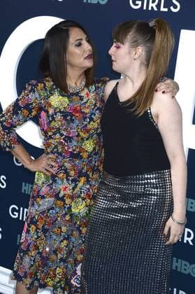 Jennifer Konner und Lena Dunham bei der Premiere der sechsten und finalen Staffel der HBO TV-Serie Girls in derAlice Tully Hall im Lincoln Center. New York, 02.02.2017 Foto:xD.xVanxTinex xFuturexImage