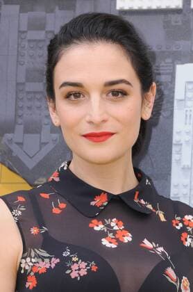 February 4, 2017 - Westwood, CA, United States - 04 February 2017 - Westwood, California - Jenny Slate. Premiere of Warner Bros. Pictures The LEGO Batman Movie held at the Regency Village Theater. Photo Credit: AdMedia Westwood United States - ZUMAa123 20170204_zaa_a123_304 Copyright: xBirdiexThompsonx