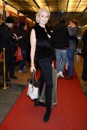 Desiree Nick Ankunft zur Premiere Im Sommer wohnt er unten in der Komoedie am Kudamm in Berlin am 05.02.2017